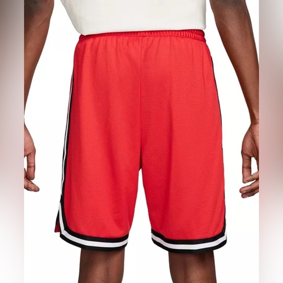 Nike DNA DRI-FIT 8" Basketball Shorts,moisture wick,zip pocket,drawstring waist - Picture 2 of 6